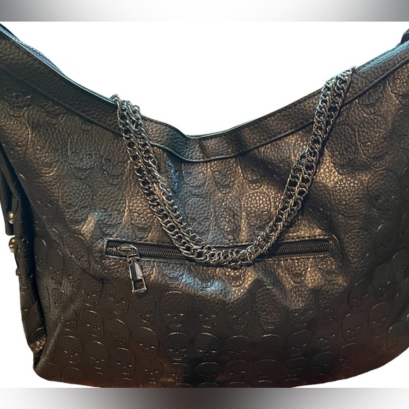 NWT Skull and Punk Rivet Bling Faux Leather Shoulder Style Tote Bag w/ Chains - Picture 5 of 16